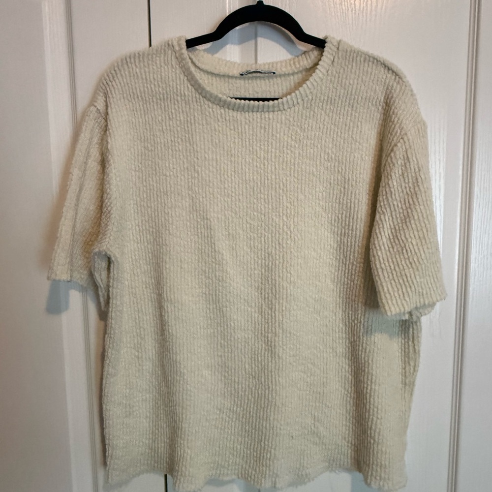 ZARA Cozy Cream Knit Sweater - Picture 1 of 4